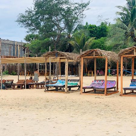 Breezy Beach Cabanas Arugam Bay Buitenkant foto