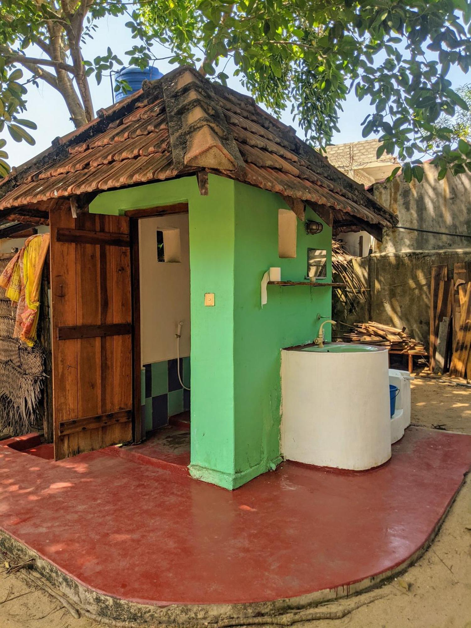 Breezy Beach Cabanas Arugam Bay Buitenkant foto