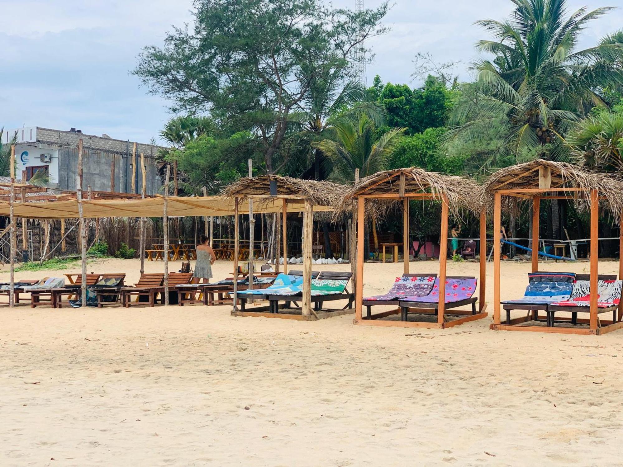 Breezy Beach Cabanas Arugam Bay Buitenkant foto